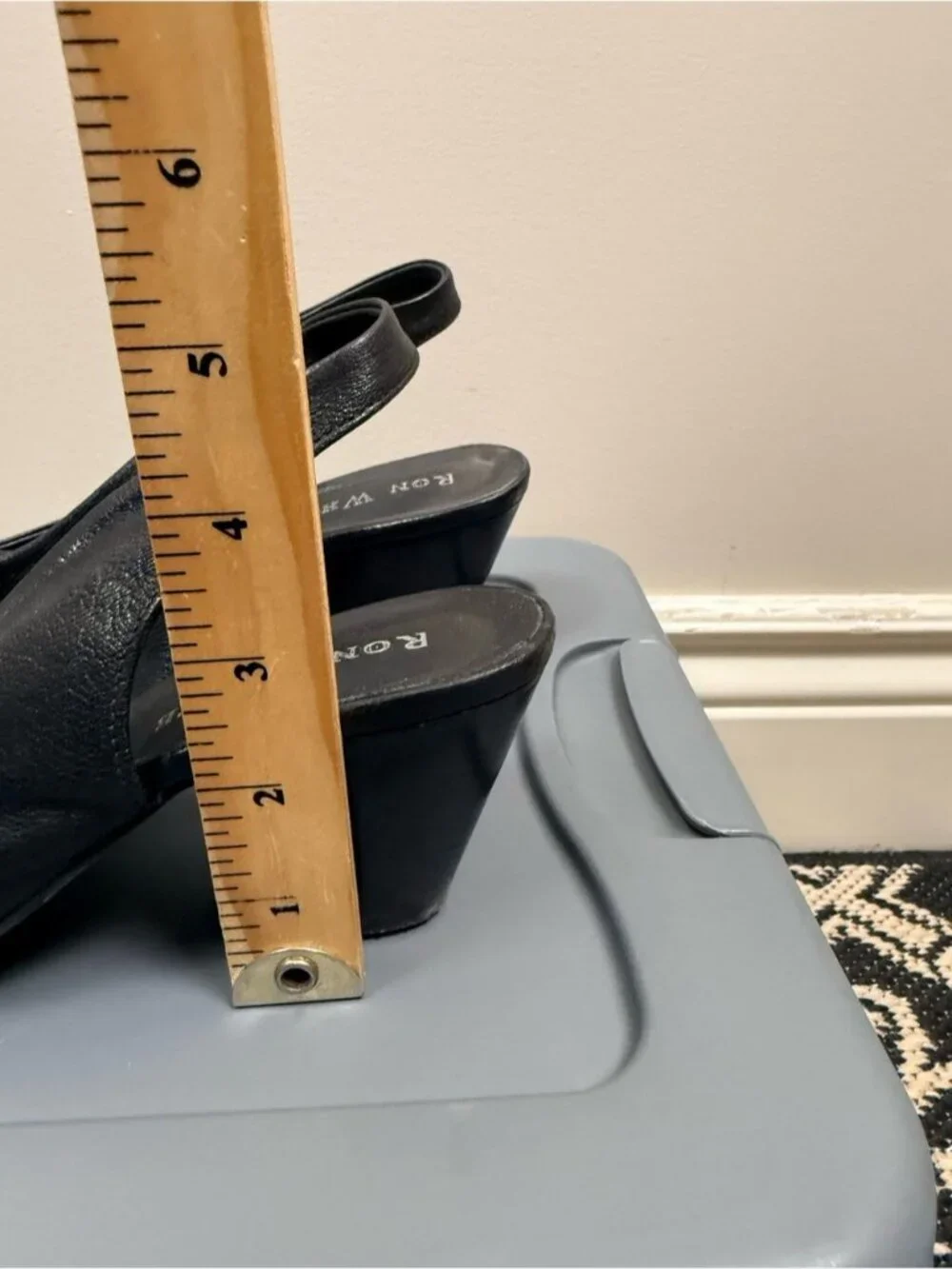 Ron white Black Leather Slingback Pointed Toe Pumps 39